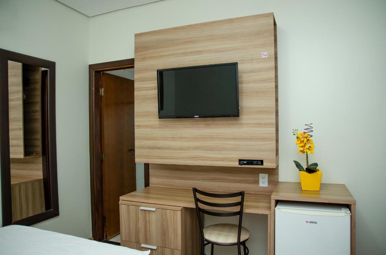 Hotel Della Vita Gloria de Dourados ภายนอก รูปภาพ